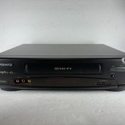 Magnavox VRT462 VCR Plus 4 Head VHS Hi-Fi Player