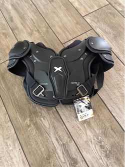 Xenith Flyte 2 Youth Medium Shoulder Pads