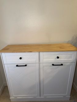Double trash can cabinet