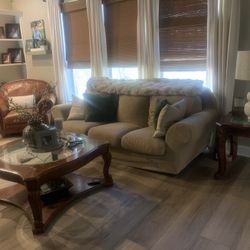 Complete Living Room Ensemble!