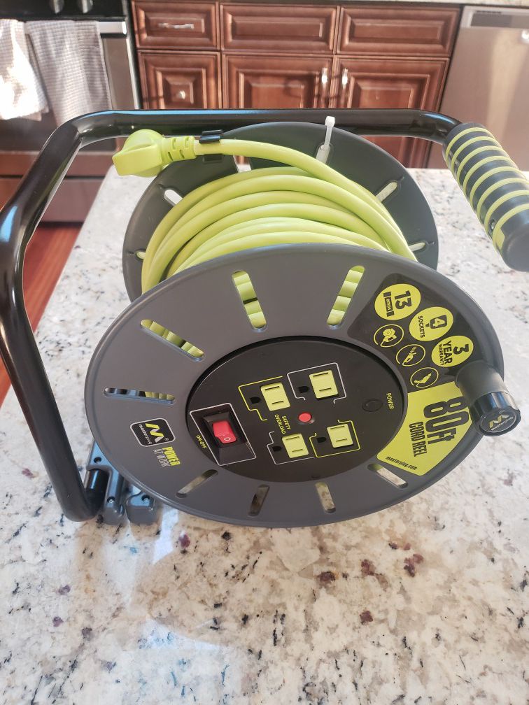 Open reel extension cord