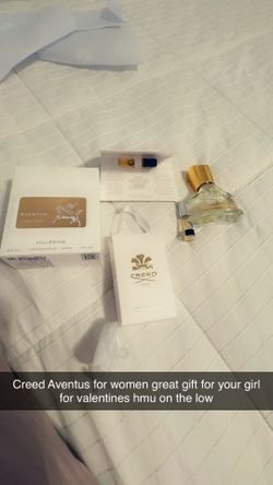 Female creed Aventus bottle