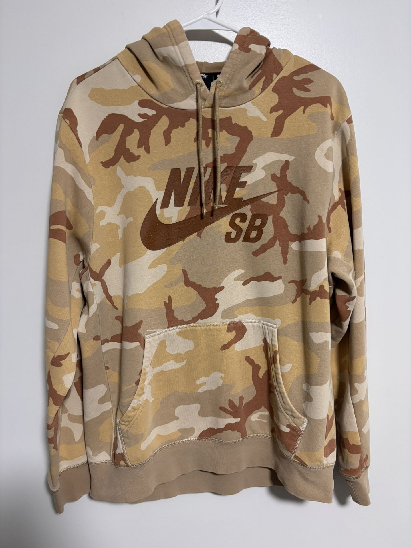 NIKE SB Pullover Hoodie Sweatshirt Men's Large Desert Camo Camouflage