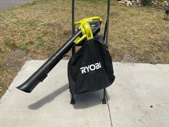 USED ONCE!  PERFECT FOR RESIDENTIAL PROPERTY . BATTERY NOT INCLUDED