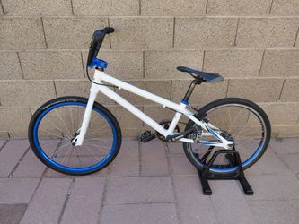 REDLINE BMX RACE BIKE