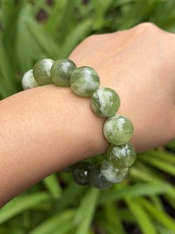 14mm Stretchable Green Xiuyu Jade Bracelet