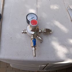 EN562  Regulator 