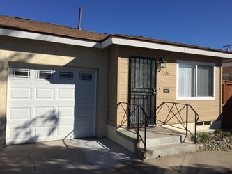 Duplex 2 Bedrooms and 1 Bath