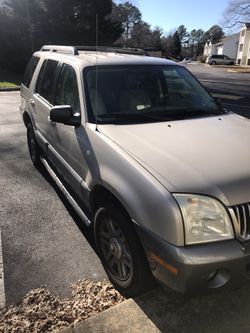 Mercury montainner 2005 sport ultility 4D