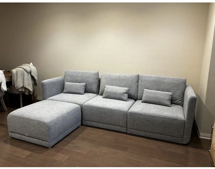 Modular Sectional Sofa with Ottoman- Light Gray Fabric