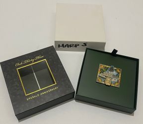 RARE CLUB 33 EMERALD ANNIVERSARY PIN HARP #5 NEW Disneyland Disney