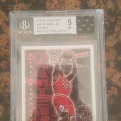 Michael Jordan worn Jersey Basketball Card