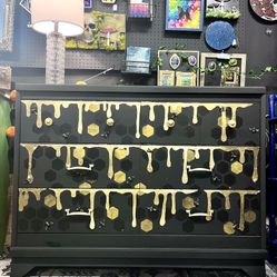 Honey Bee Dresser 