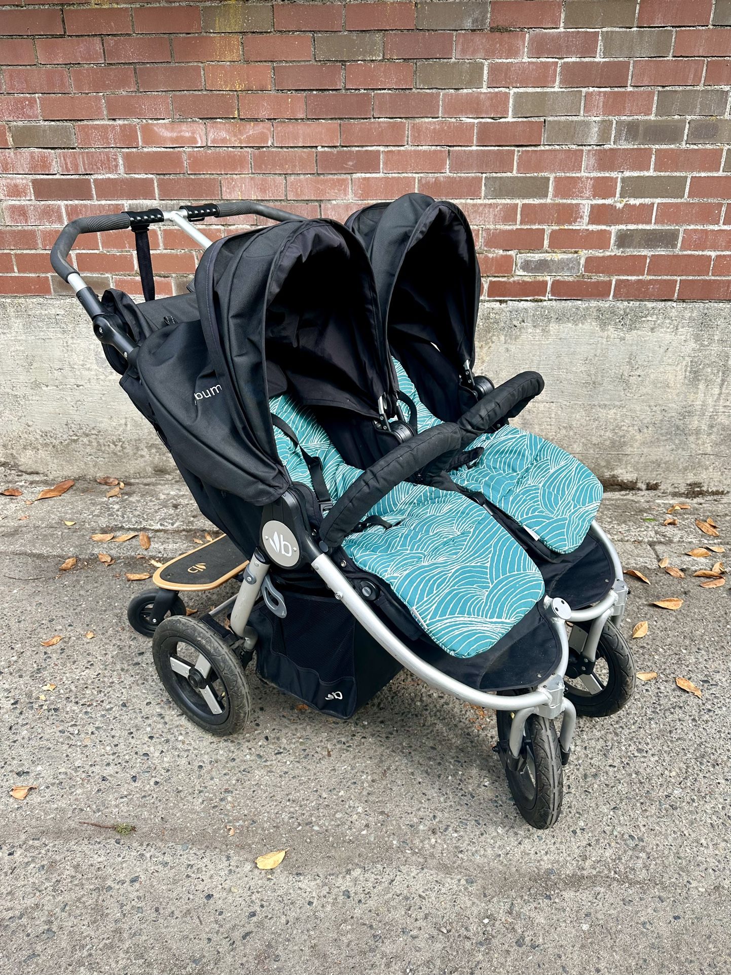 Bumbleride Indie Twin Double Stroller w/ Mini Board & Accessories - Great Condition!