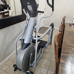 Vision Elliptical S7100 HRT