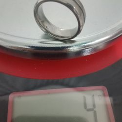 Unisex Men's 4 Grams Titanium Ring Silver Color