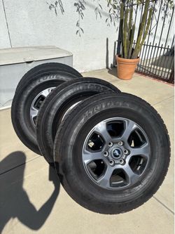 (5) Tires and Rims 33”