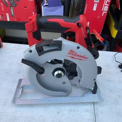 Milwaukee brushless 7 1/4 inch circular saw tool only