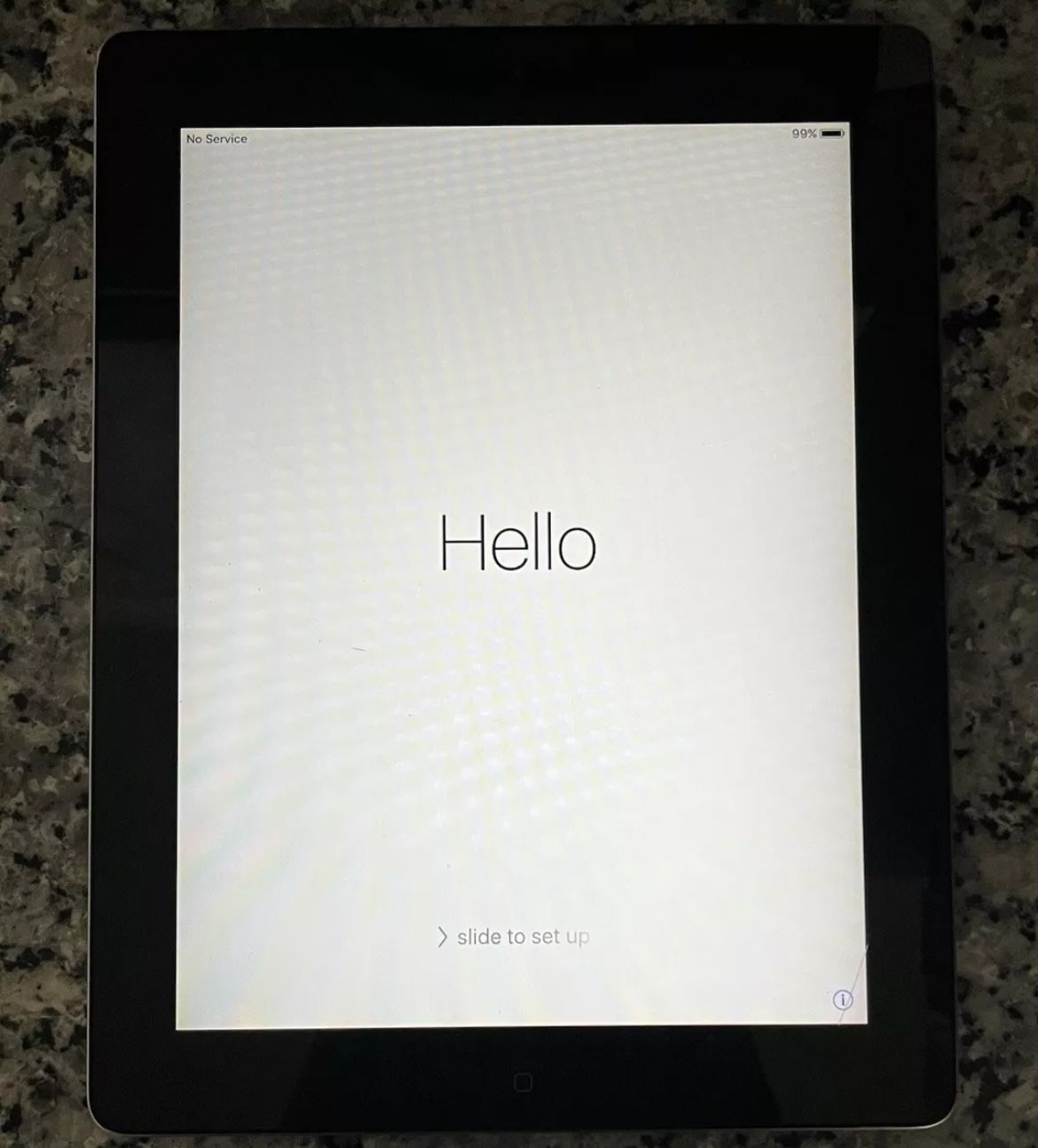 iPad 32GB (9.7in.) - Version 9.3.6 - Model A1397