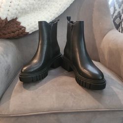 Wild Fable 9.5 Womens Black Boots New Without tags