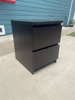 2 Drawer Nightstand
