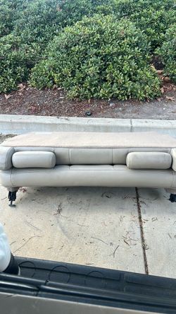 3rd row seat from 2004 Yukon XL