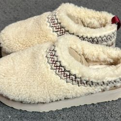 UGG Tazz Slipper Braid Wool Natural Size 9
