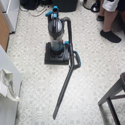 Bissell Power Force compact vacuum