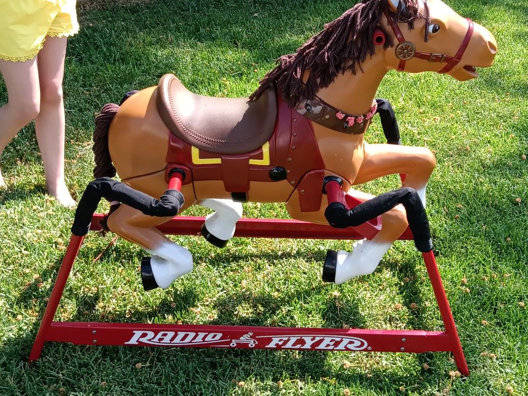 RADIOFLYER ROCKING HORSE