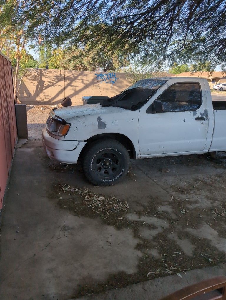 1998 Nissan Frontier