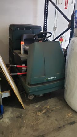 nobles ridding floor scrubber