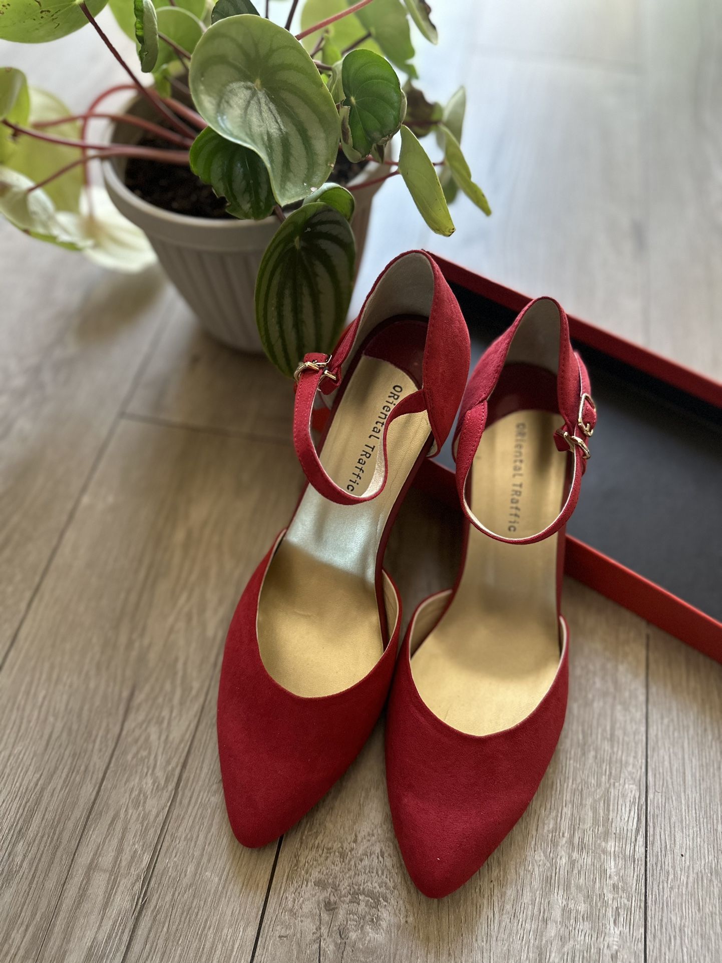 New block heel shoes In Red (size 9) 