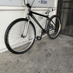 Frame Trade , Trades