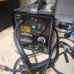 Chicago Electric Welding MIG 170 Wire Feed Welder