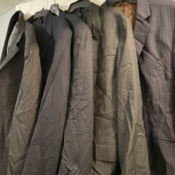 (14) Selling altogether Men’s tops only all for $70 located Pharr Texas 78577