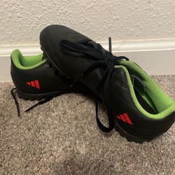 Turf  Shoes