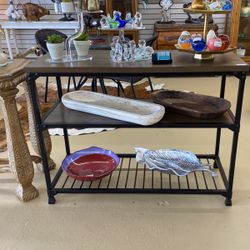 3 Tierd Wooden And Metal Display Shelf