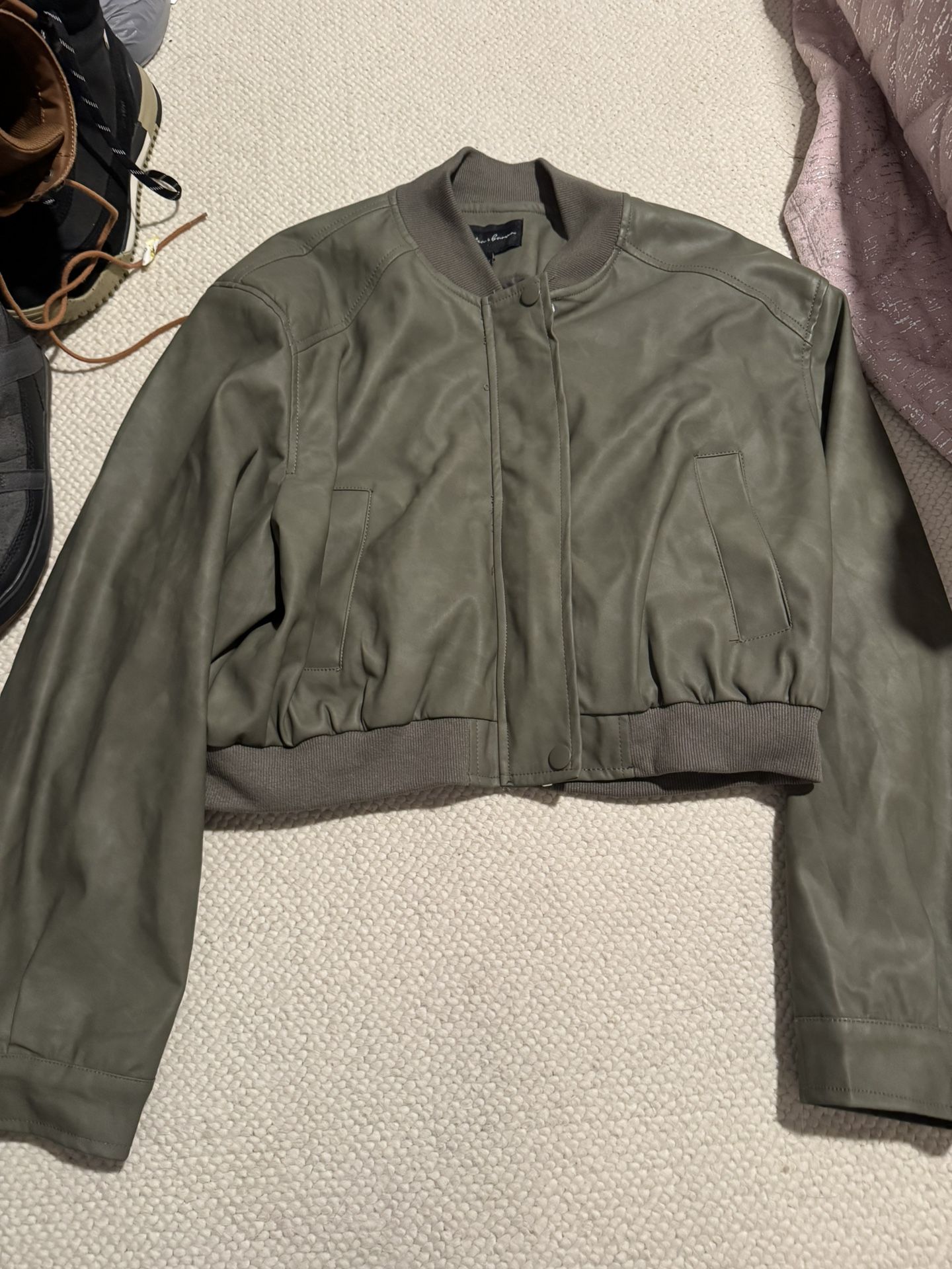 New Womens Large Green Faux Leather Cropped Jacket