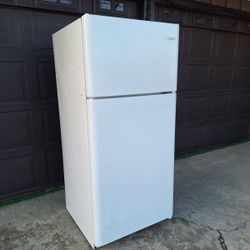 Frigidaire Refrigerator 