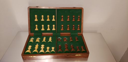 Chess Board Wooden Book Style (LIKE NEW)