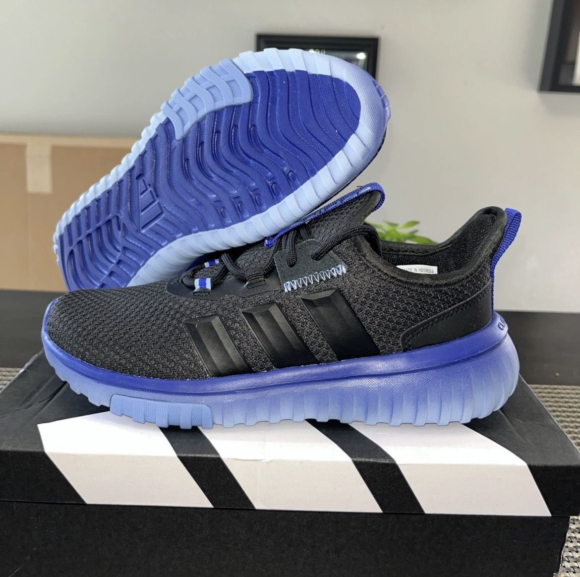 Adidas Kaptir 4.0 Boys Size 3.5 Running Shoes Sneakers