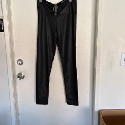 Women’s Leather Stretchy pants 