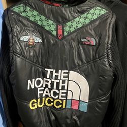 New NF X GG Collaboration Jacket In Mens Large With Detachable Sleeves And Hood To Double As Puffer Vest 