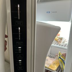 Frigidaire Fridge