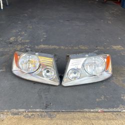 05 Ford F-150 Oem Head Lights