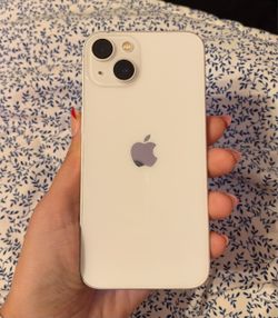 Apple iPhone 13 Starlight White