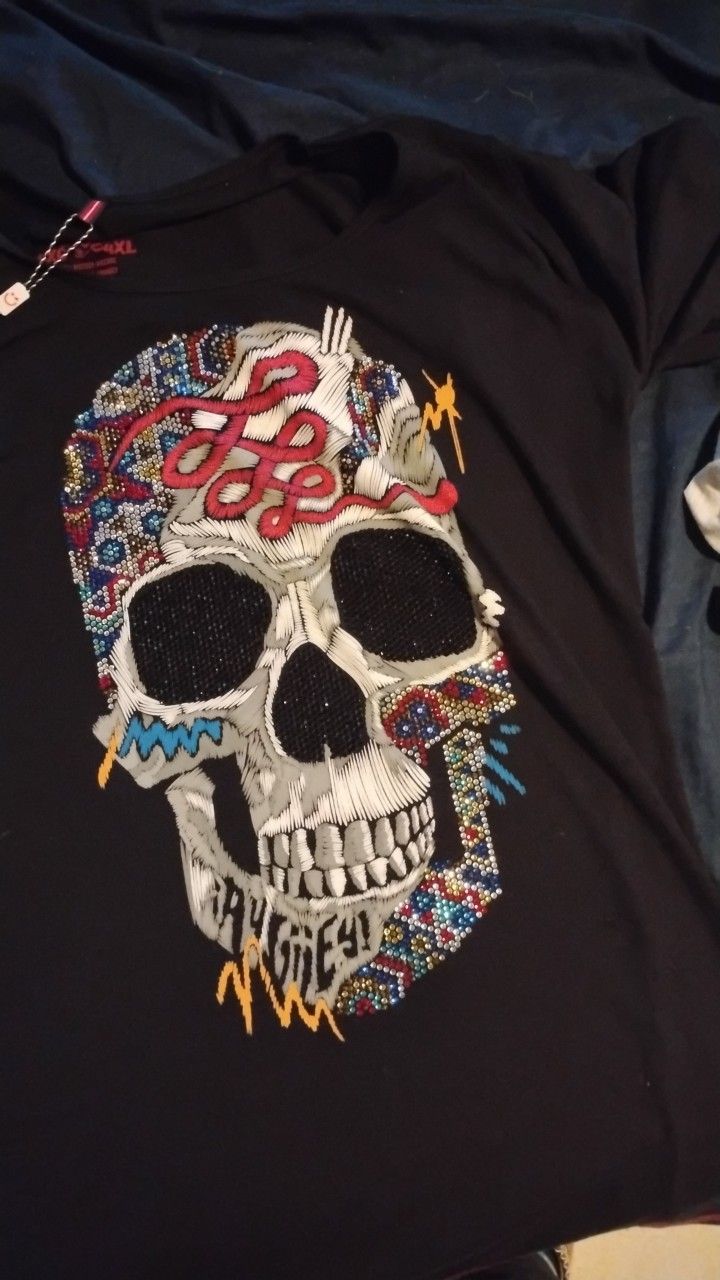 Skull T-shirt