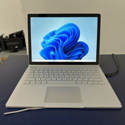 Microsoft Surface Book 2 7th Gen. Intel i5-7300U 8GB RAM 256GB SSD Win11