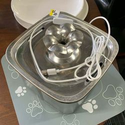 Fuente Para Mascotas / Pet Water Fountain 