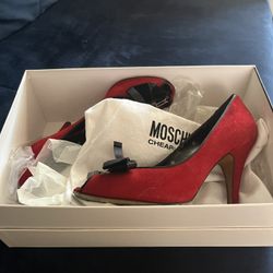 Hells Moschino Size 6 